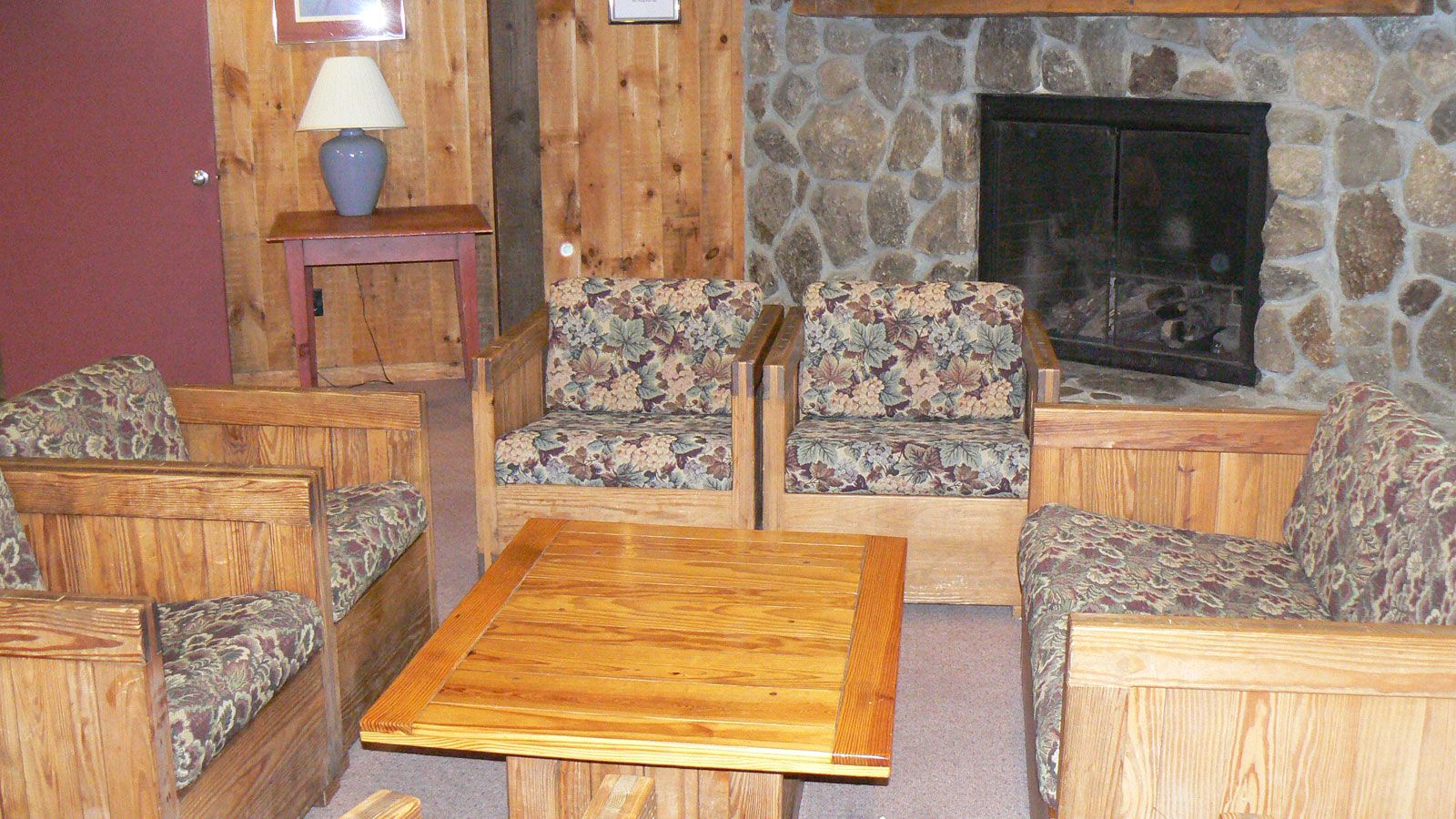 Snowy Owl Inn School Ski Trip Accommodation 